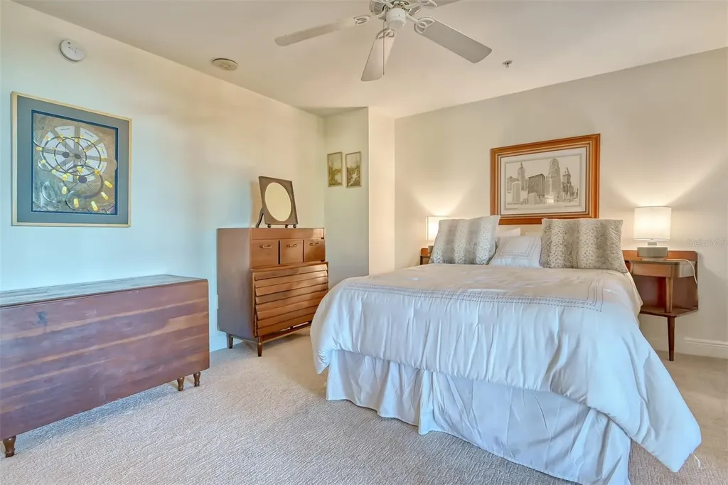 750 N Tamiami Trail Sarasota FL 34236
