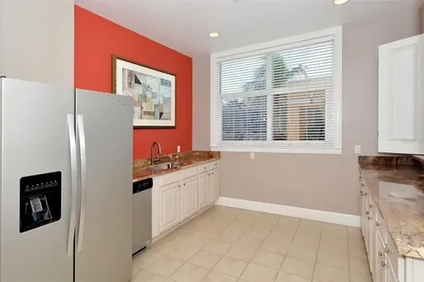 750 N Tamiami Trail Sarasota FL 34236