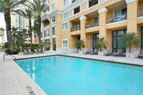 750 N Tamiami Trail Sarasota FL 34236