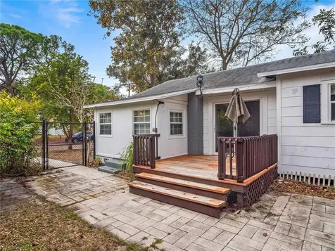 3527 Dartmouth Avenue N St Petersburg FL 33713