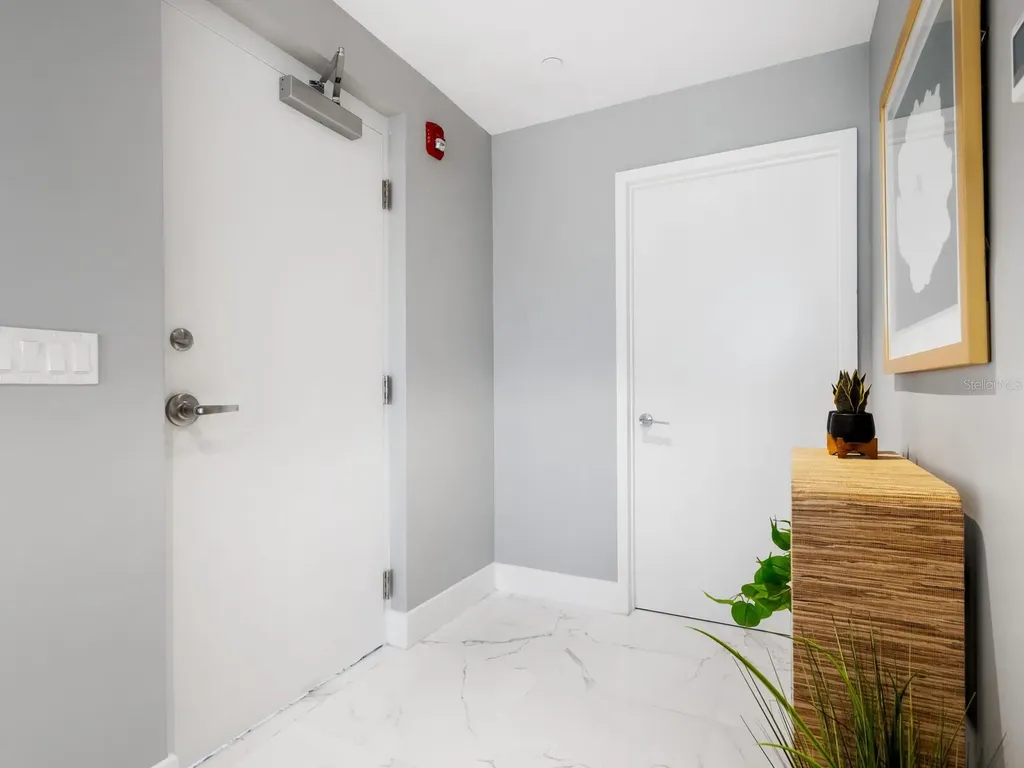 1558 4th Street Sarasota FL 34236