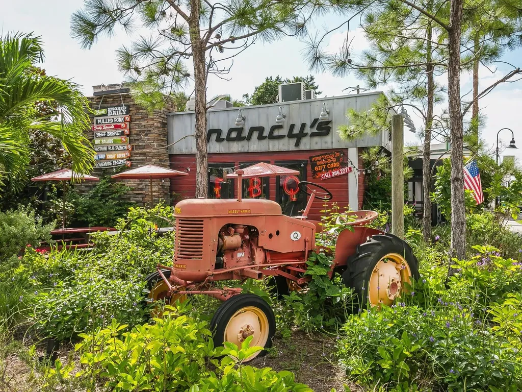 1558 4th Street Sarasota FL 34236