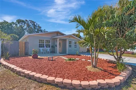 2936 25th Avenue N St Petersburg FL 33713