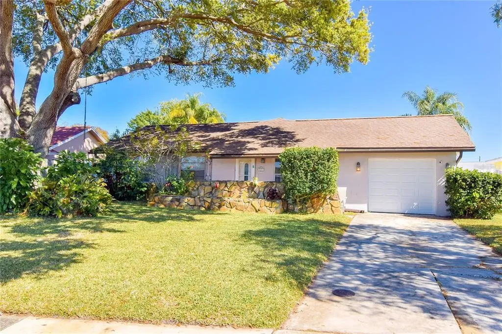9891 82nd Way Seminole FL 33777