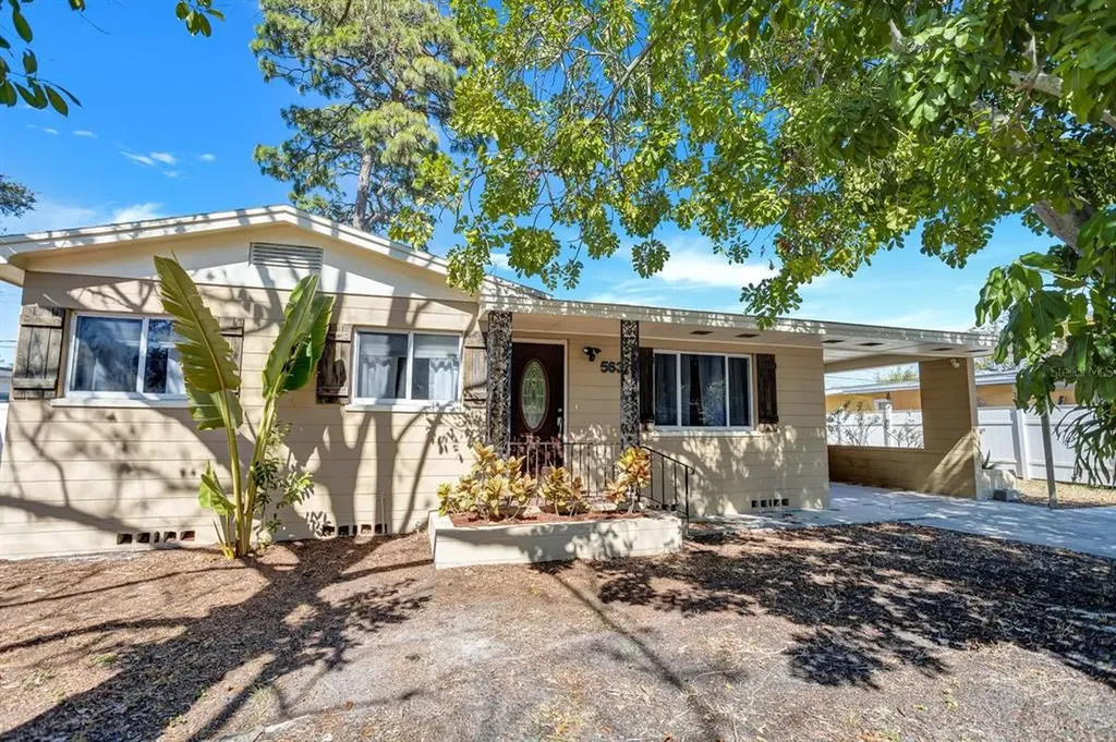 5631 9th Avenue N St Petersburg FL 33710