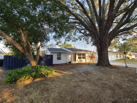 3365 Island Date Circle Sarasota FL 34232