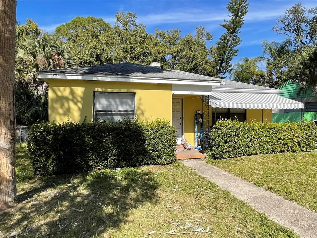725 28th Avenue S St Petersburg FL 33705