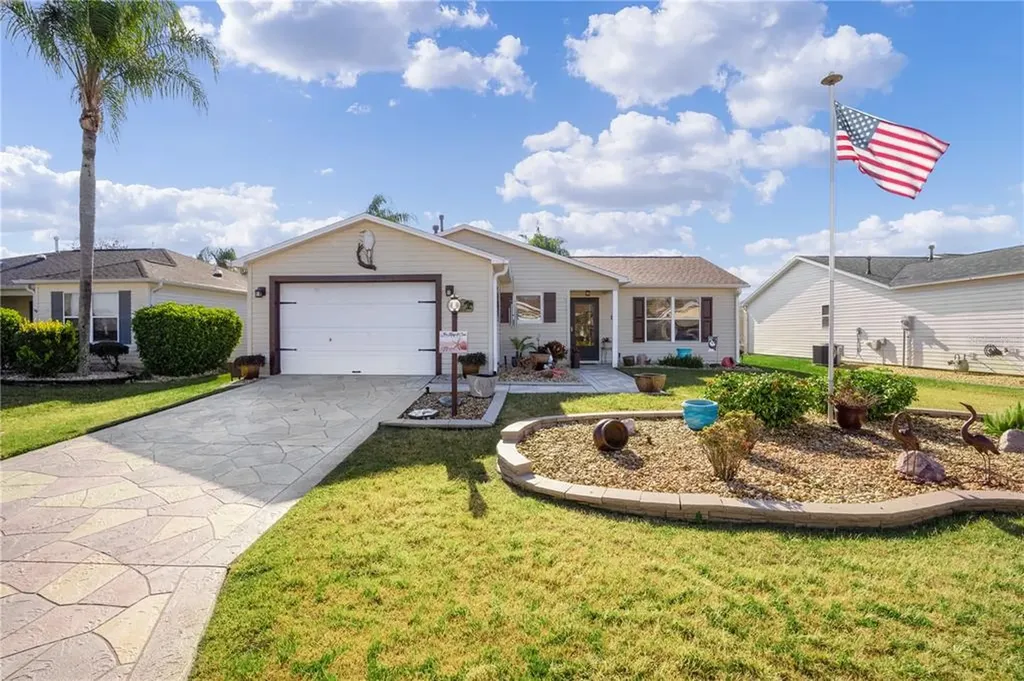 1694 Lakewood Drive The Villages FL 32162