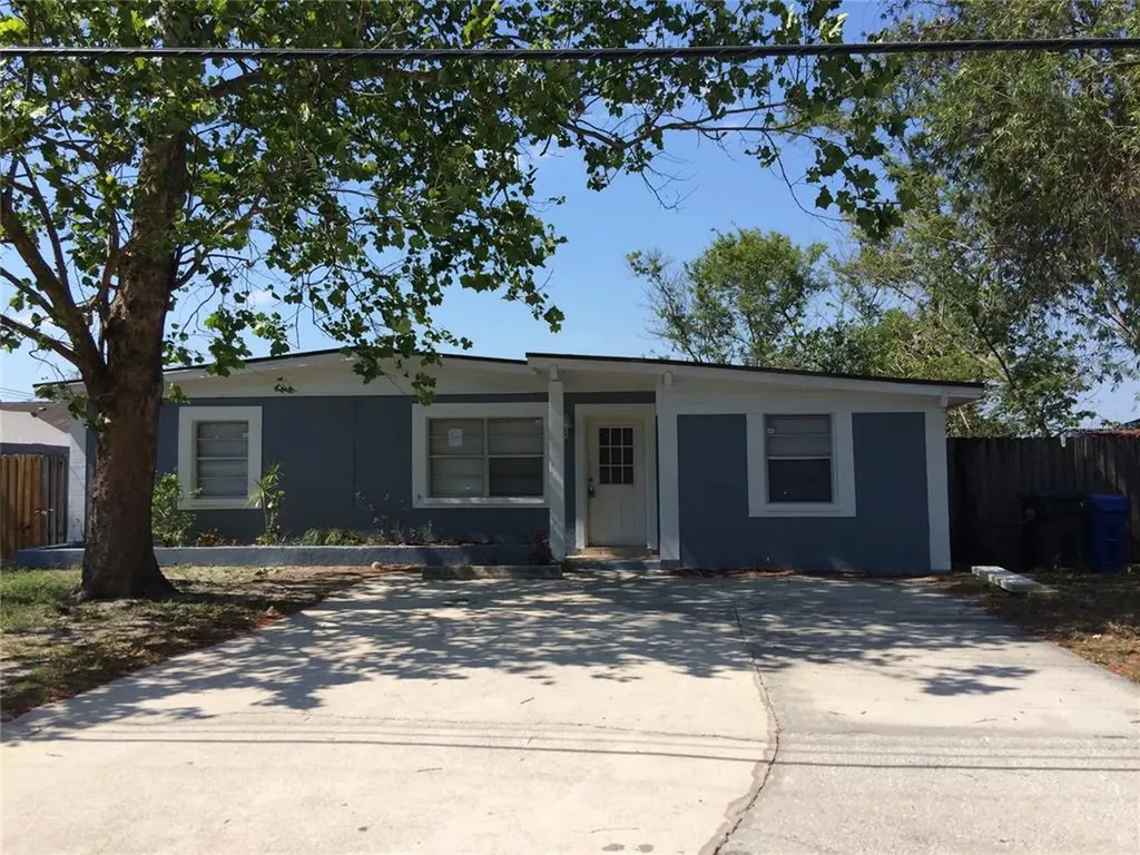 7712 Coral Vine Lane Tampa FL 33619