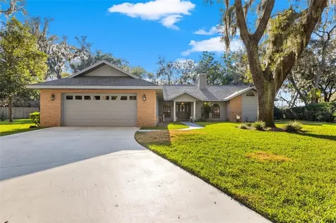 2731 Saint Cloud Oaks Drive Valrico FL 33594