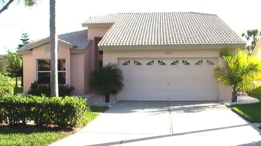 4305 Muirfield Drive Bradenton FL 34210