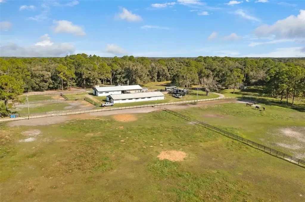 5104 N Poel Road Plant City FL 33565