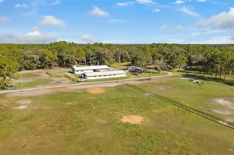 5104 N Poel Road Plant City FL 33565