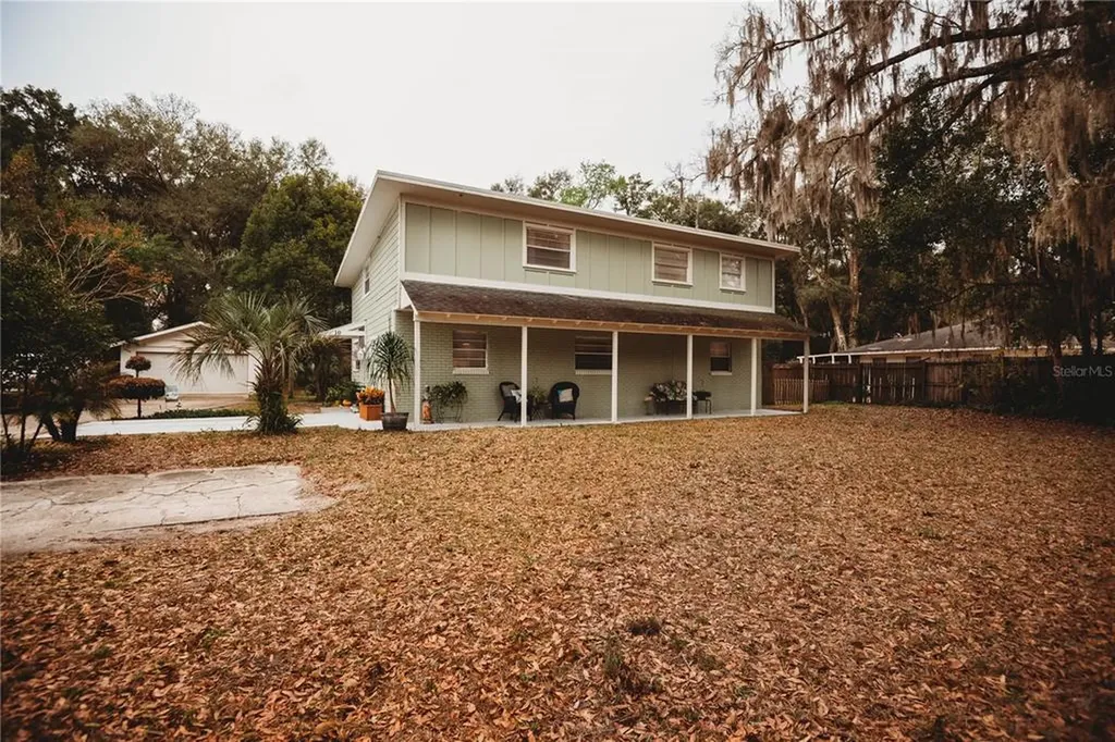 10 Poinsettia Drive Deland FL 32724