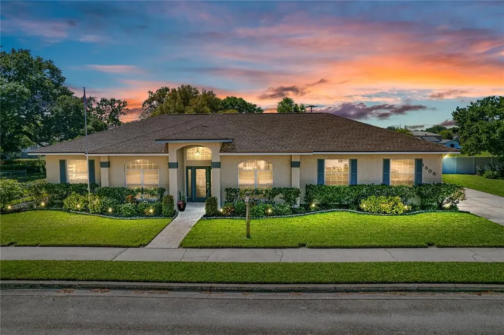 1505 Auburn Oaks Boulevard Auburndale FL 33823