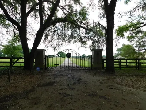 21751 SE 35th Street Morriston FL 32668