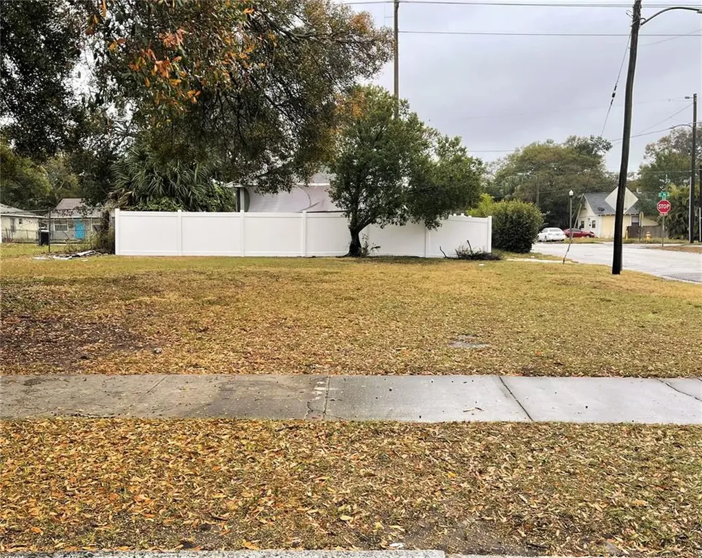 1146 James Avenue S St Petersburg FL 33705