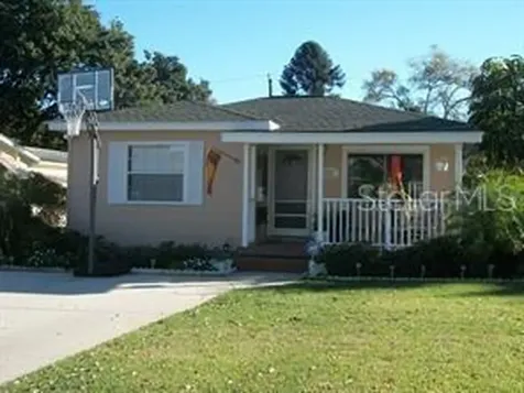 4762 18th Avenue N St Petersburg FL 33713