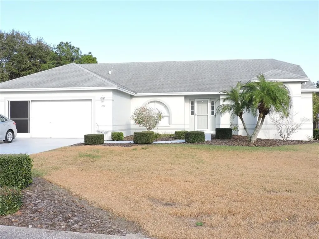 707 Lindsey Place Lake Wales FL 33853
