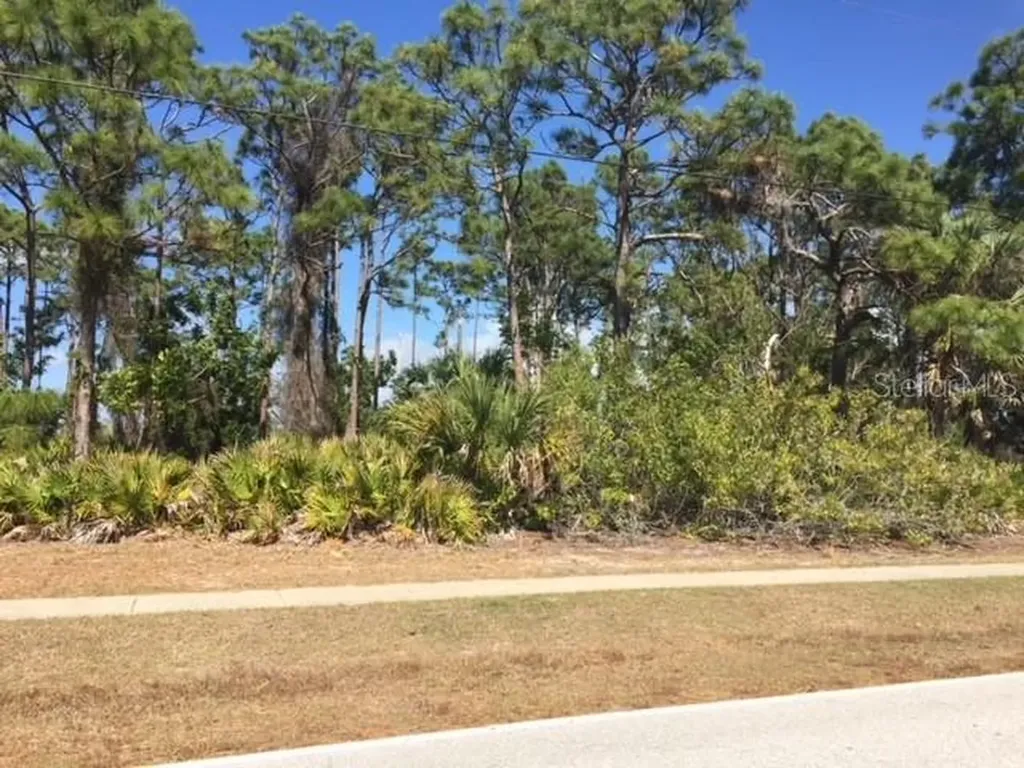 983 Boundary Boulevard Rotonda West FL 33947