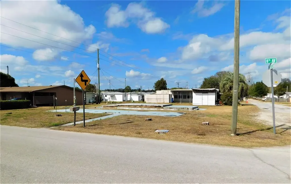 37345 8th Avenue Zephyrhills FL 33542