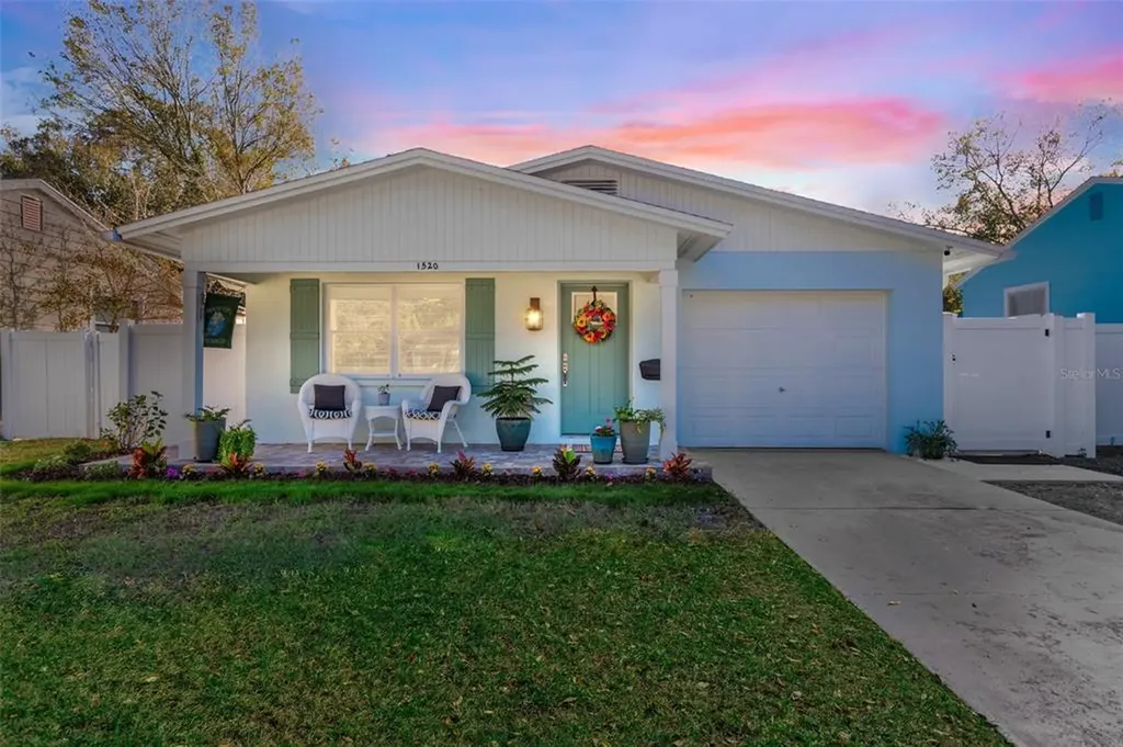 1520 35th Avenue N St Petersburg FL 33704