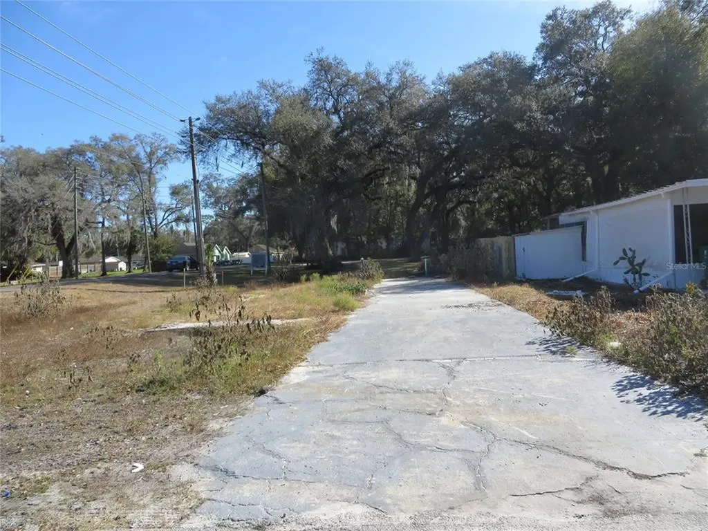 4722 Charter Street Zephyrhills FL 33542