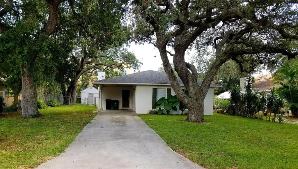 3112 W Tyson Avenue Tampa FL 33611