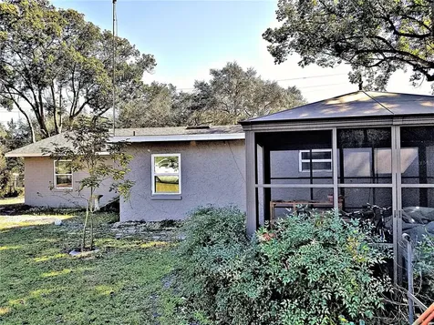 26301 Fishermans Road Paisley FL 32767
