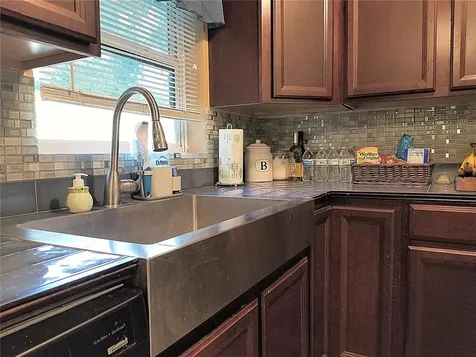 26301 Fishermans Road Paisley FL 32767
