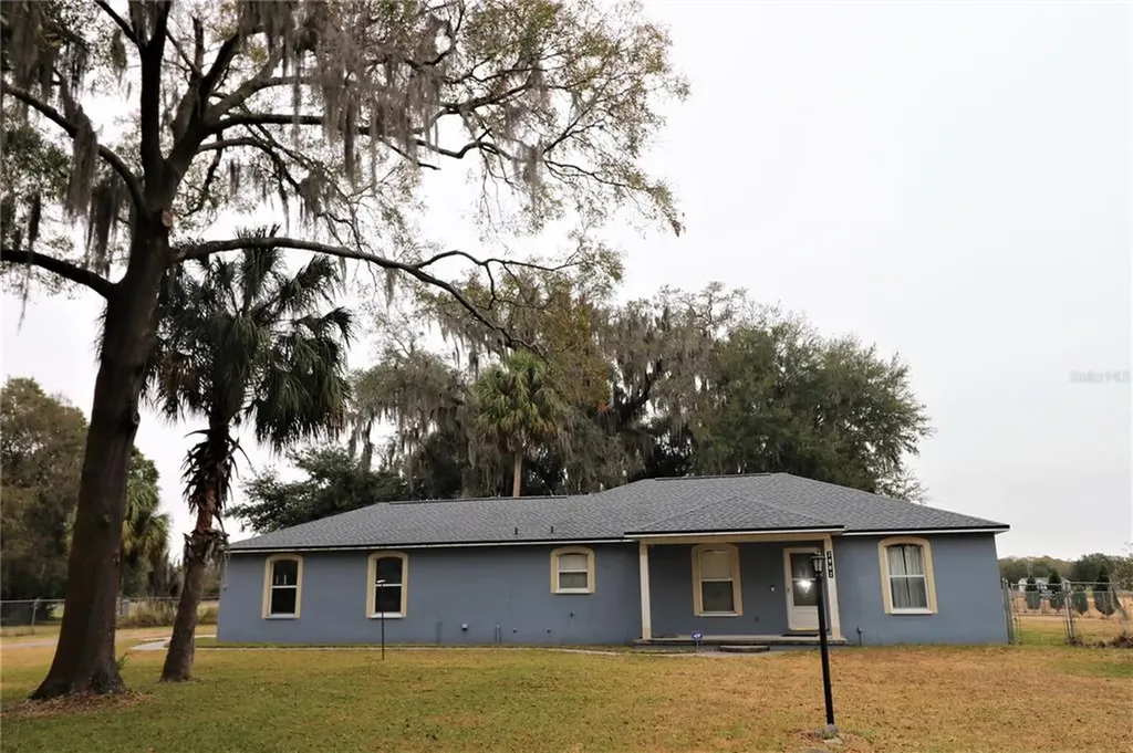 2902 Clemons Road Plant City FL 33566