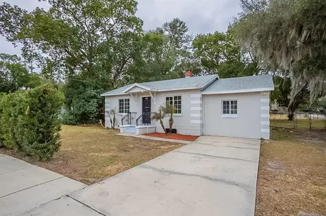 652 N Stone Street Deland FL 32720