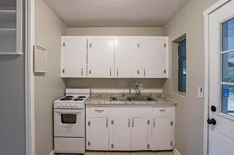 652 N Stone Street Deland FL 32720