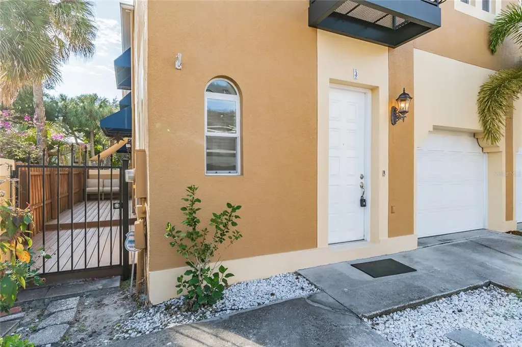 406 S Melville Avenue Tampa FL 33606