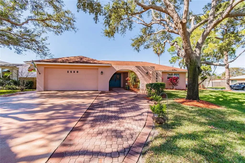 5580 Venetian Boulevard NE St Petersburg FL 33703