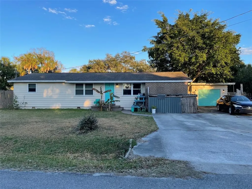 1112 Gary Avenue Ellenton FL 34222