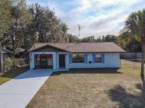 913 Cr 477 Lake Panasoffkee FL 33538