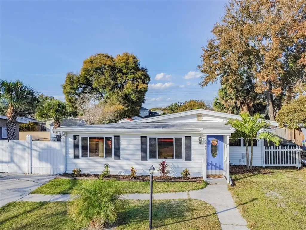 4711 W Trilby Avenue Tampa FL 33616