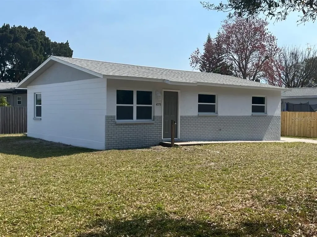 4775 Xenia Street N St Petersburg FL 33714