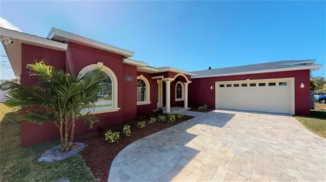 3244 55th Avenue N St Petersburg FL 33714
