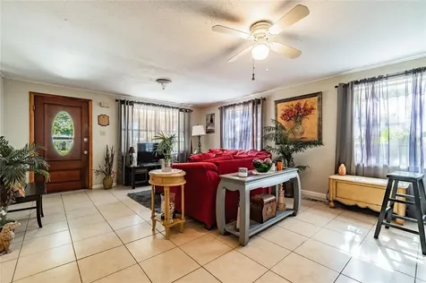 10415 Gloria Street Gibsonton FL 33534