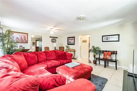 10415 Gloria Street Gibsonton FL 33534