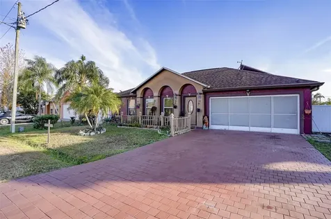 355 Corsica Court Kissimmee FL 34758