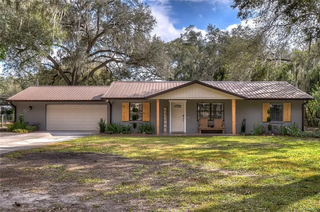 303 N Saint Cloud Avenue Valrico FL 33594