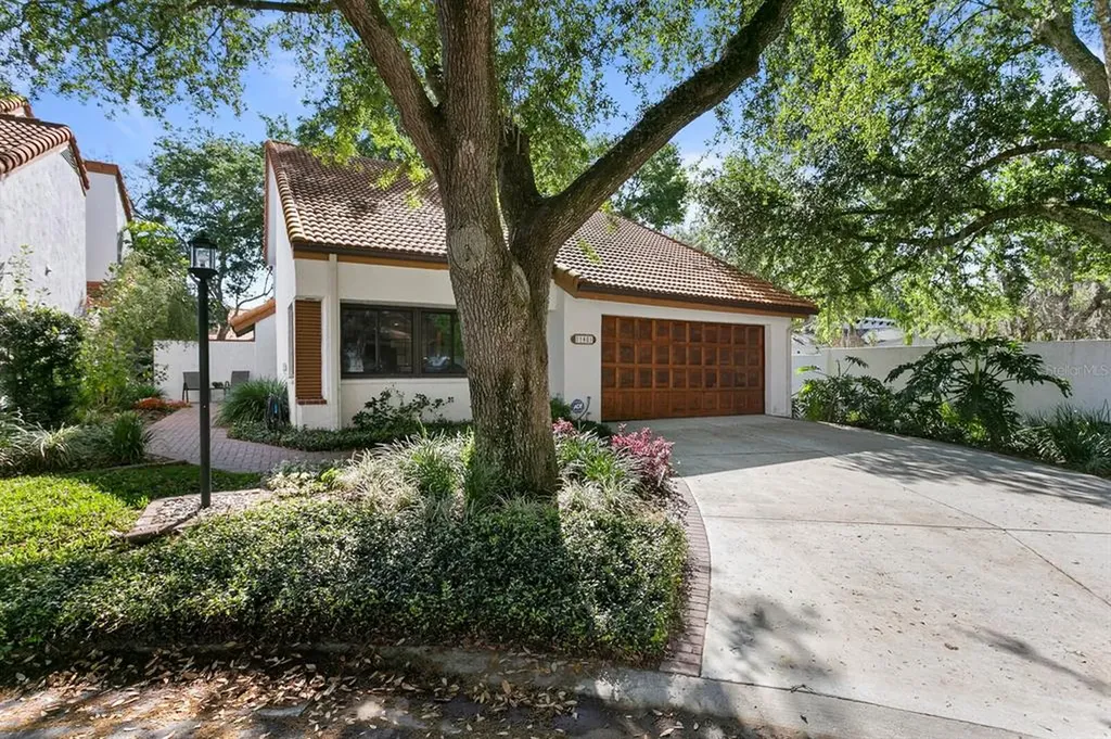 11401 Cerca Del Rio Place Temple Terrace FL 33617