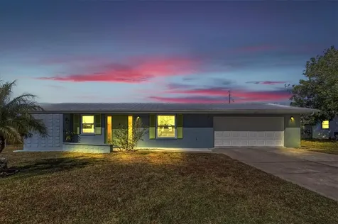 4633 Orlando Circle Bradenton FL 34207