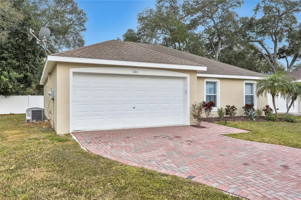 1004 42nd Terrace E Bradenton FL 34208