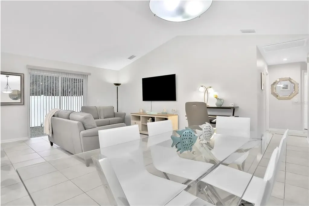 1004 42nd Terrace E Bradenton FL 34208