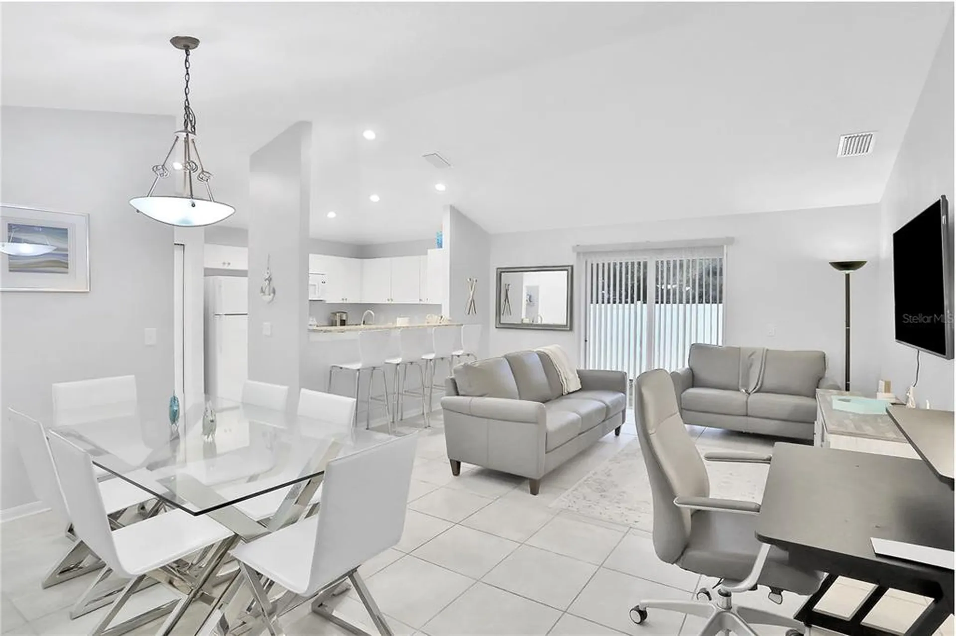 1004 42nd Terrace E Bradenton FL 34208