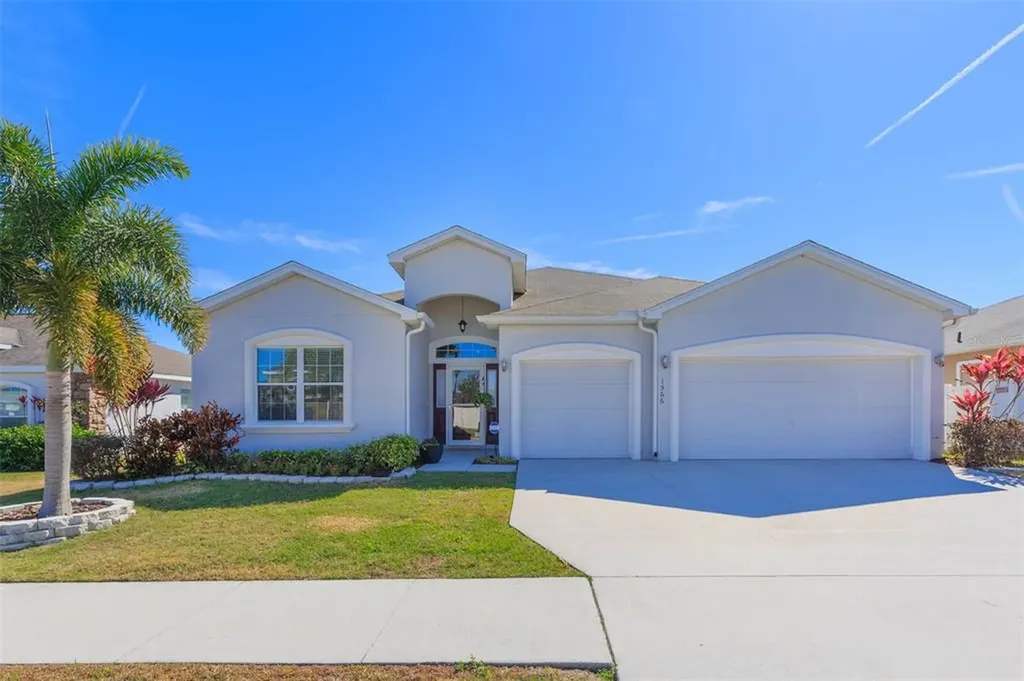 1566 Shorewood Drive Auburndale FL 33823